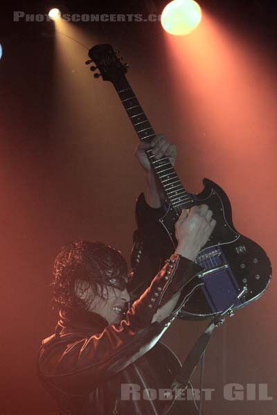 GUITAR WOLF - 2007-07-09 - PARIS - La Maroquinerie - 